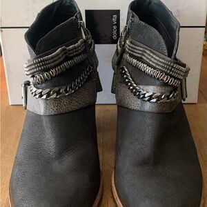 Dolce Vita Black Ankle Boots with Metallic Chains size 10
